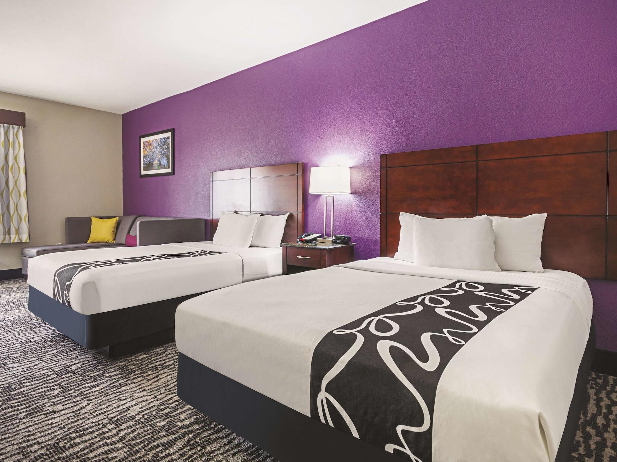 Отель La Quinta By Wyndham Fresno Northwest Экстерьер фото