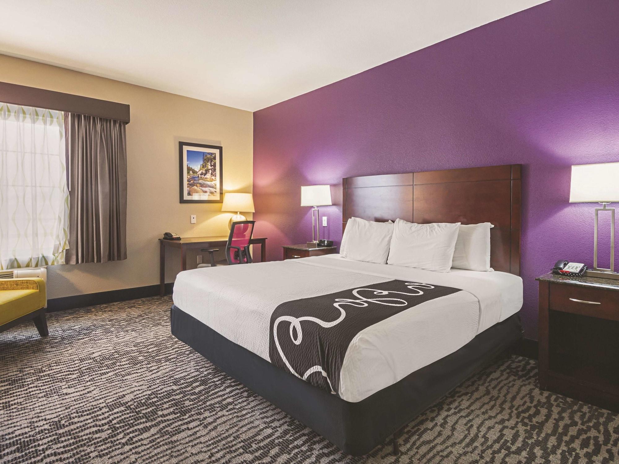 Отель La Quinta By Wyndham Fresno Northwest Экстерьер фото