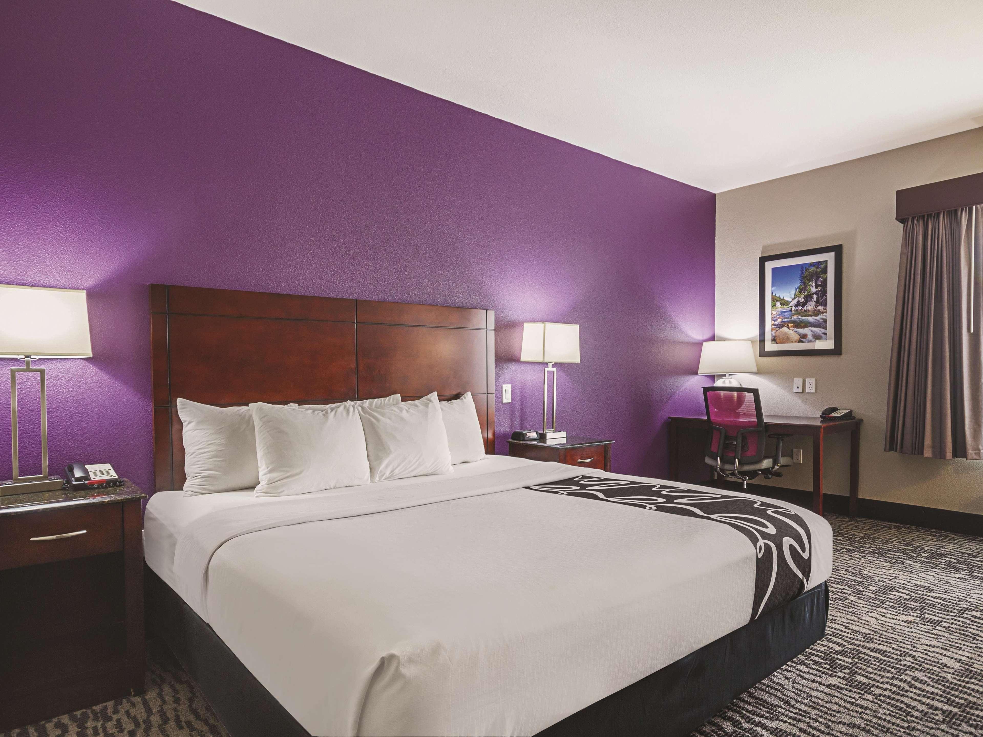 Отель La Quinta By Wyndham Fresno Northwest Экстерьер фото