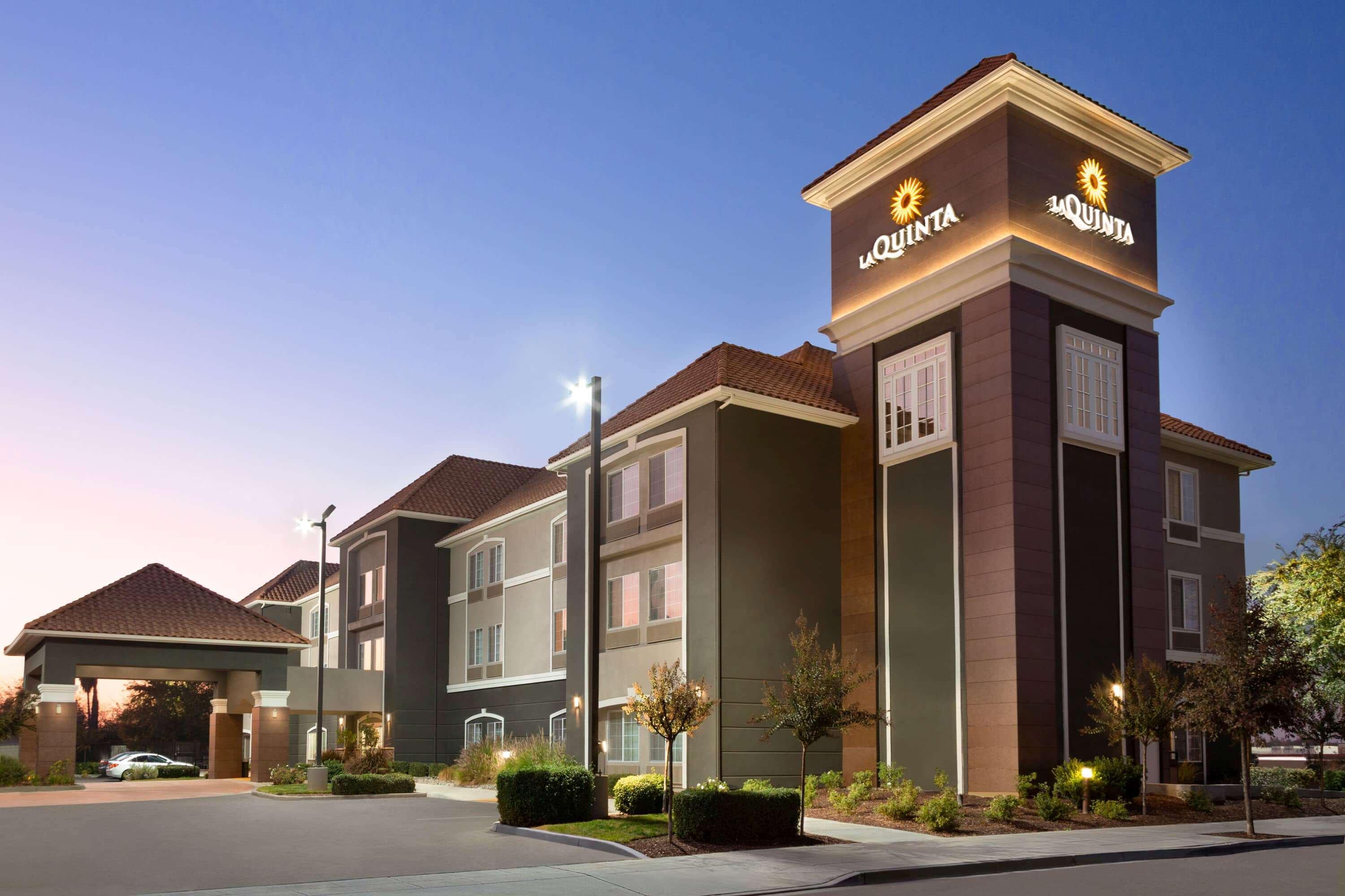 Отель La Quinta By Wyndham Fresno Northwest Экстерьер фото